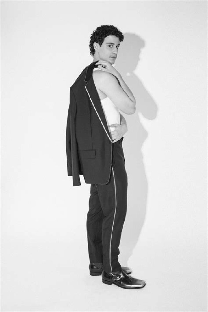 Adam Dimarco- Wiki, Age, Height, Net Worth, Girlfriend, Ethnicity ·