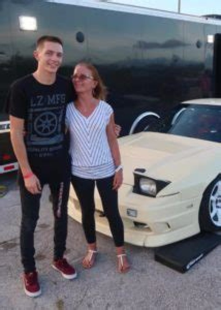 Adam LZ Height, Weight, Age, Girlfriend, Family, Facts, Biography