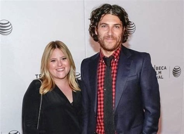 Adam Pally Wife