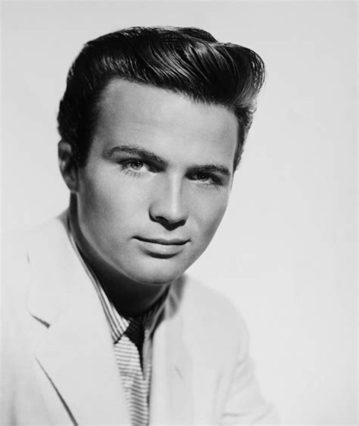 Barry Coe Net Worth - SkyVlog