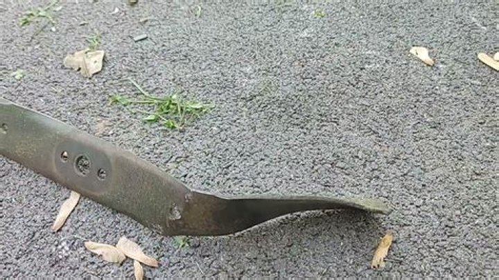 Can I straighten a bent lawn mower blade?