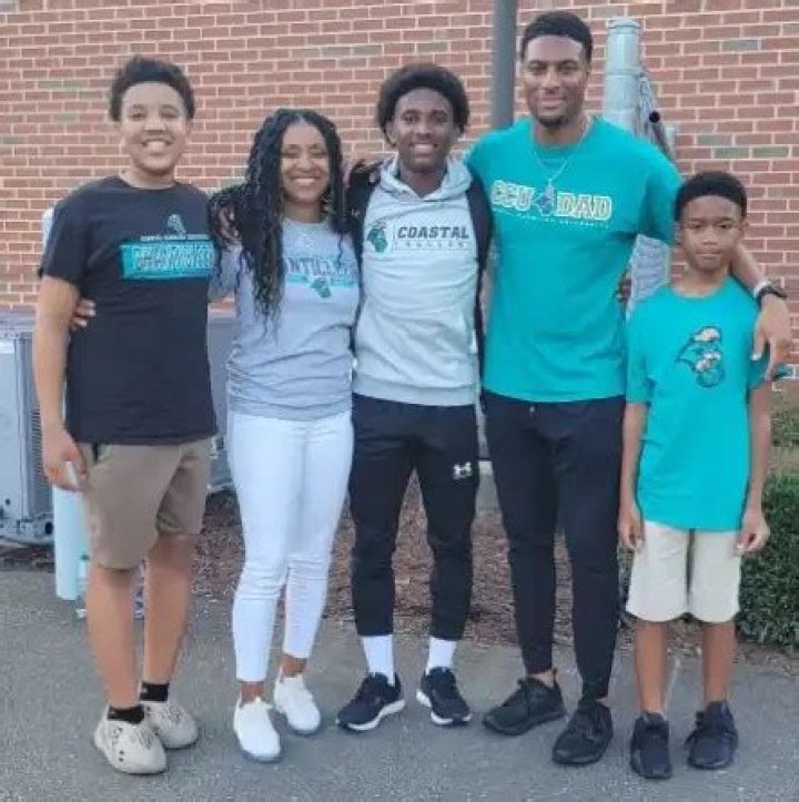 Dallas Xavier Barrino | Parents And Sibilings ·