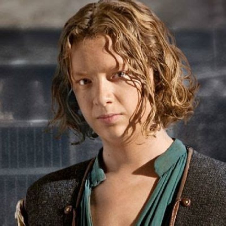 Eros Vlahos Net Worth, Age, Height, Bio, Birthday, Wiki! ·