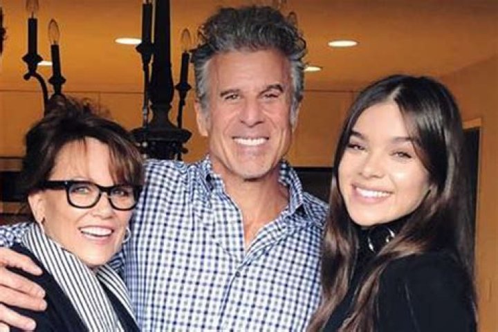 Hailee Steinfeld's Parents And Their Impact