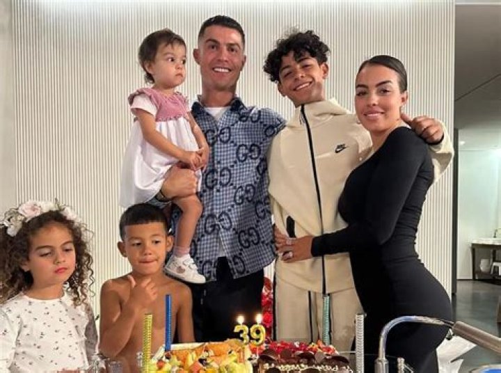 Is Cristiano Ronaldo Daughter Sick Or Passed Away? Bella Esmeralda Health And Age