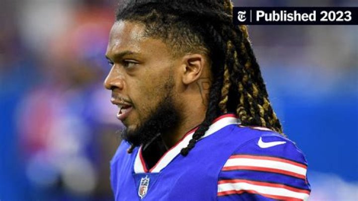 Is Damar Hamlin Hair Real? Long Hairstyle Looks Good On His Face