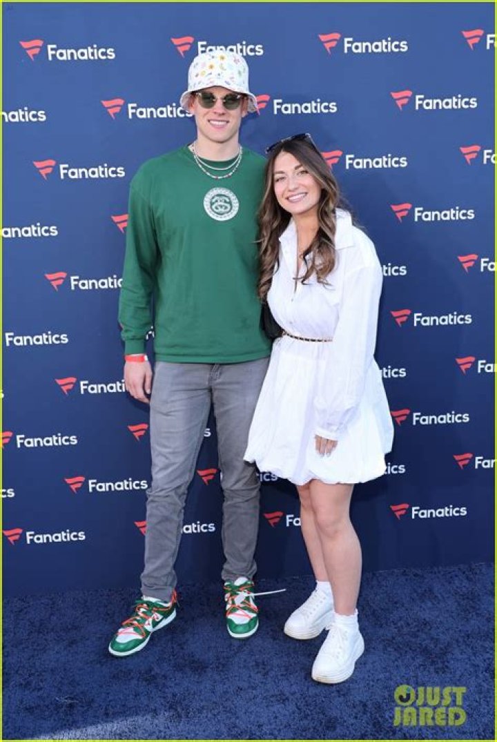 Is Joe Burrow dating? Meet Olivia Holzmacher