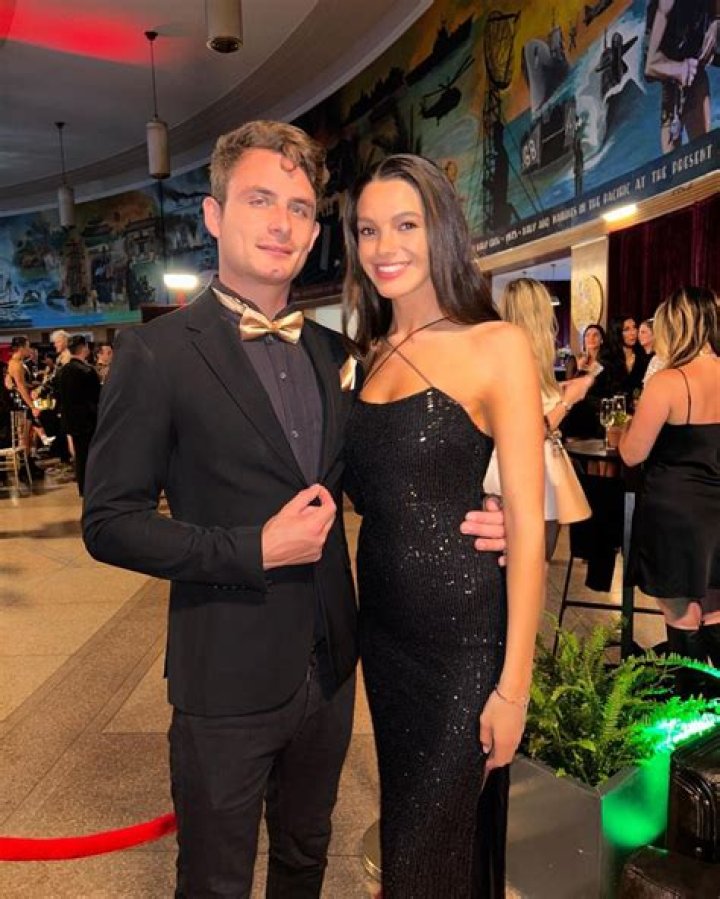 James Kennedy Biography: Girlfriend, Age, Parents, Net Worth, Songs, Height, Wiki, Family