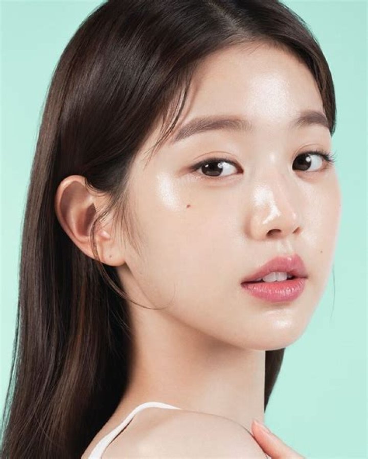 Jang Won-young Bio, Age & Facts About The Ive Member