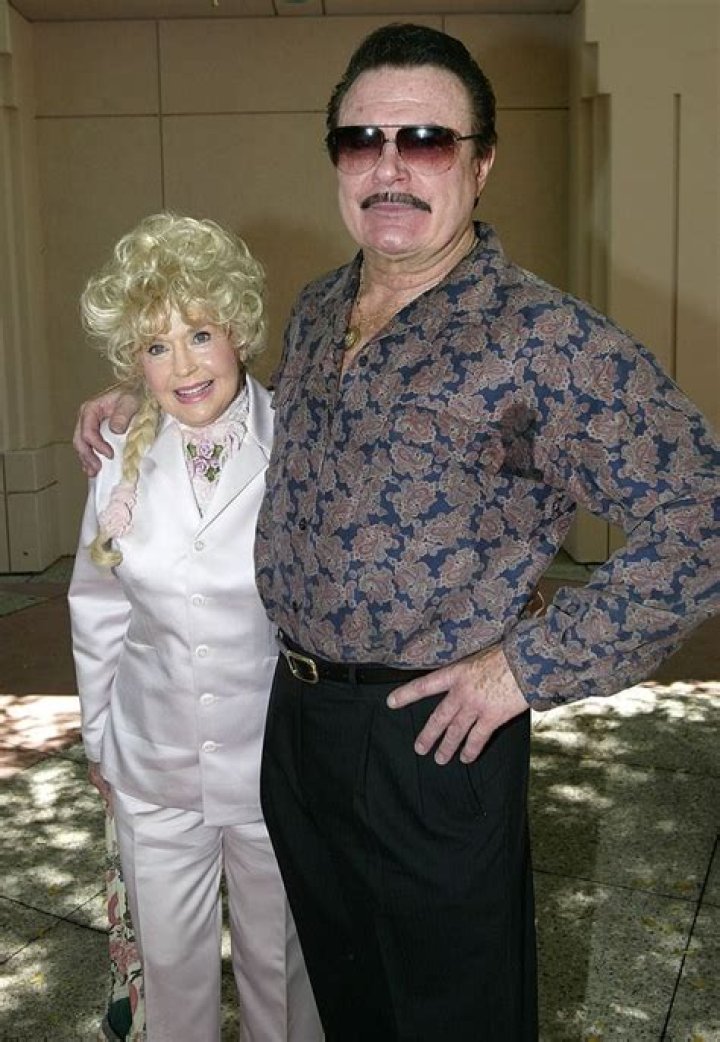 Joanne Kathleen Hill: All You Need To Know About Max Bear Jr. Wife