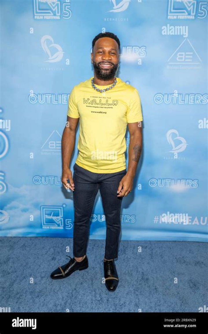 Johnny Ray Gill Height, Weight, Net Worth, Age, Birthday, Wikipedia, Who, Instagram, Biography