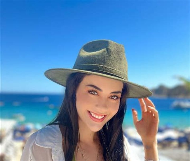 Karol Sevilla Biography, Age, Height, Husband, Net Worth, Family