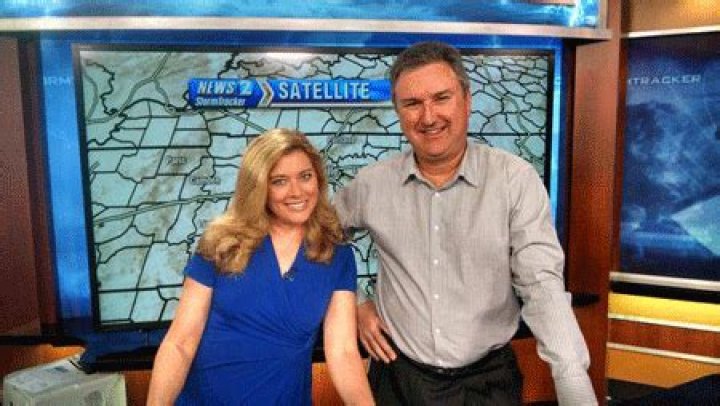 Kelly Cass and husband Chris Bee happily married as they live as family with three children