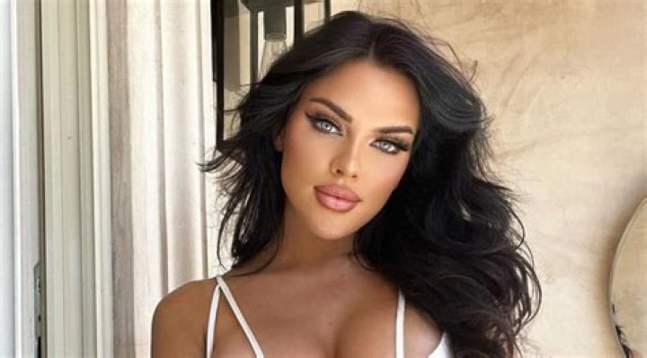 
Kelsie Height, Weight, Net Worth, Age, Birthday, Wikipedia, Who, Nationality, Biography 