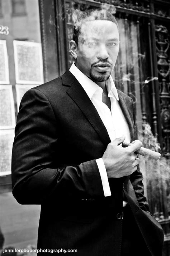 Laz Alonso ·