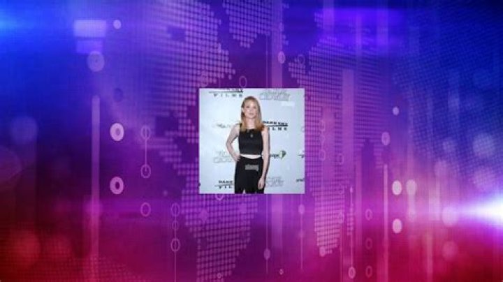 Lizze Gordon Net Worth ·