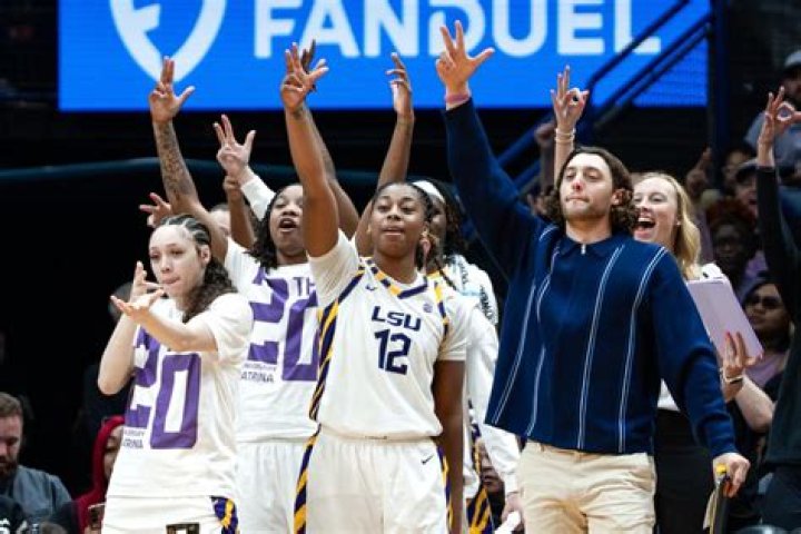 LSU Women’s Basketball Coach Husband: Who is Randy Robertson?