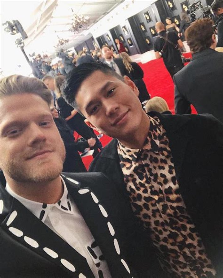 Mark Manio - BlogInfo