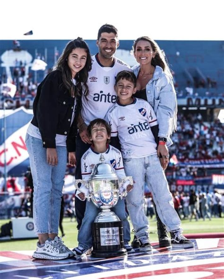 
Mitzy Suarez Height, Weight, Net Worth, Age, Wiki, Who, Instagram, Biography 