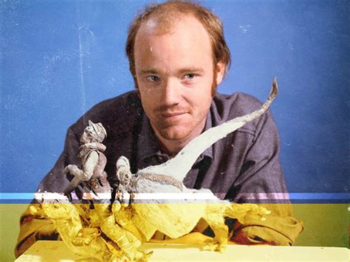Phil Tippett ·