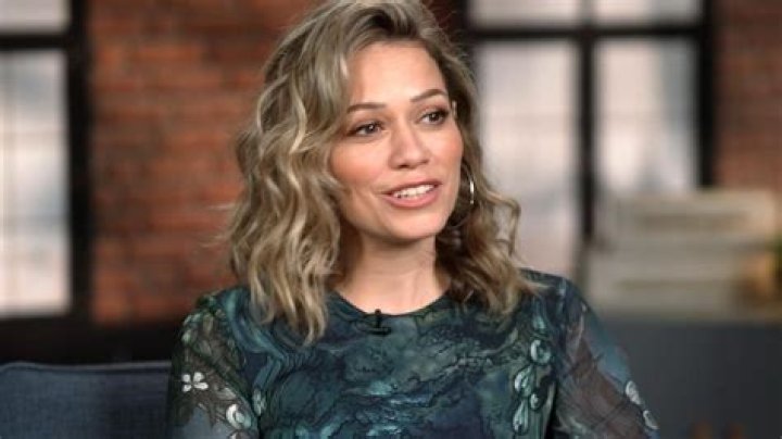 PicoVib | Bethany Joy Lenz