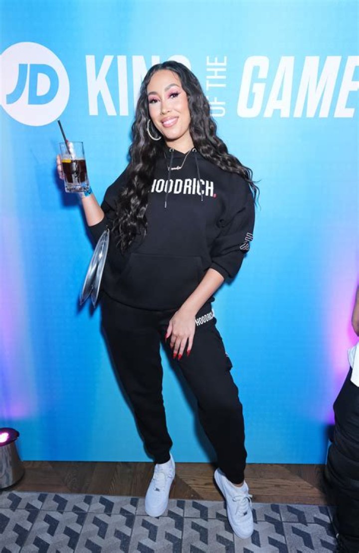 Snoochie Shy- Bio, Net Worth, Boyfriend, Age, Height, Career