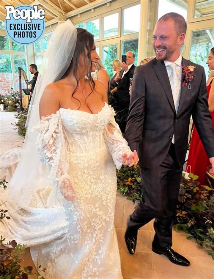 Uncover The Truth Behind Albie Manzo's Wife: Exclusive Revelations