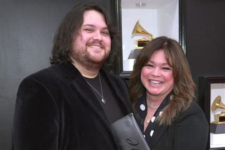 
Valerie Bertinelli and Son Wolfgang Van Halen Celebrate Her First Thanksgiving Since Her Divorce 