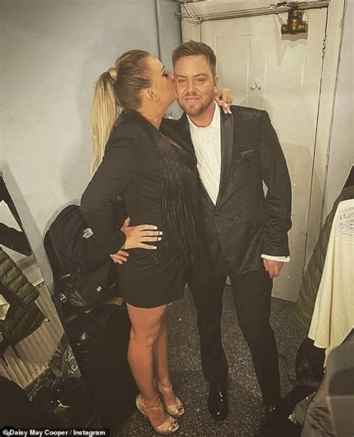 Who is Daisy May Cooper Husband? Is Daisy May married? ·