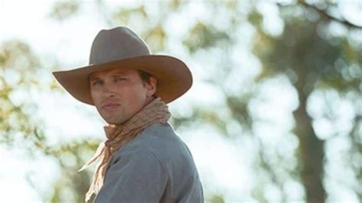 Who Is Darren Mann 1923 Actor, His Age, Height, Wife, Net Worth, Instagram ·