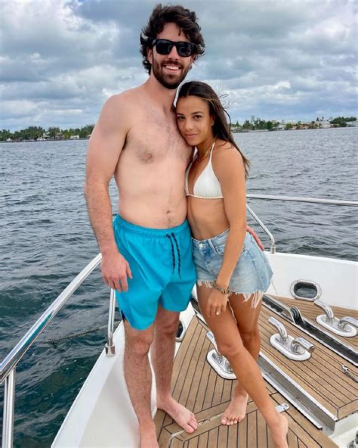 Who Is Groovy_Mal Tiktok? Meet Mallory Jade On Instagram ·