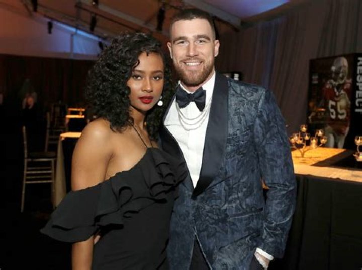 Who is Jason Mraz Dating Now?