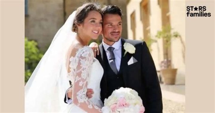 Who Is Jon Michael Hill's Wife?