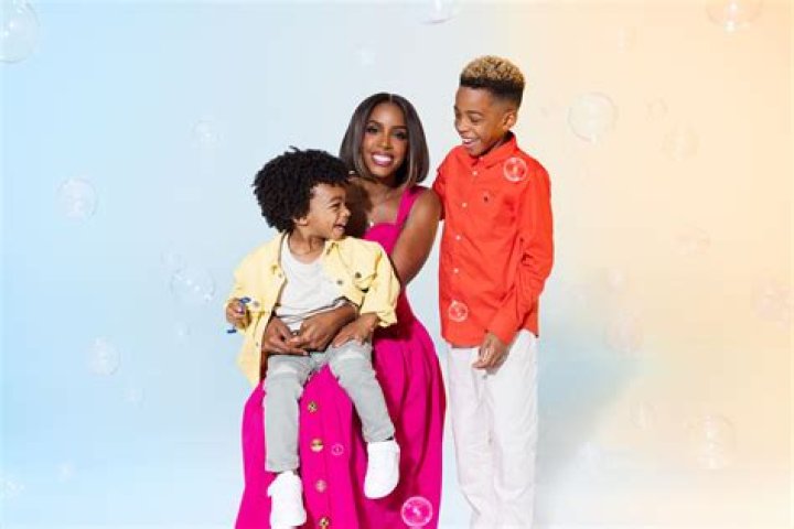 Who Is Kelly Rowland's Son's Father?