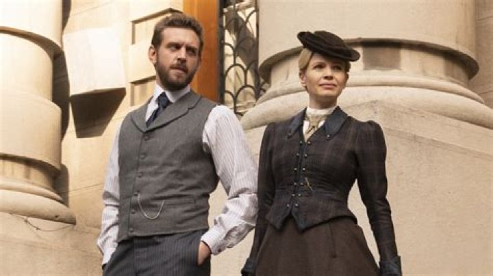 
Who Is Tom Durant Pritchard Wife Sophie? Meet ‘This Is Going to Hurt’ Actor On Instagram 