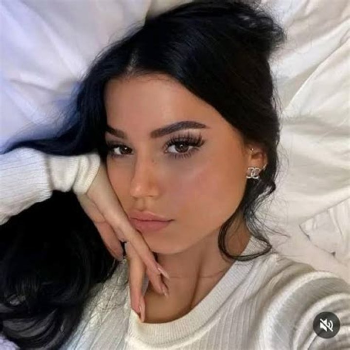 Wikipedia, Age, Parents, Height, Boyfriend, Net Worth ·